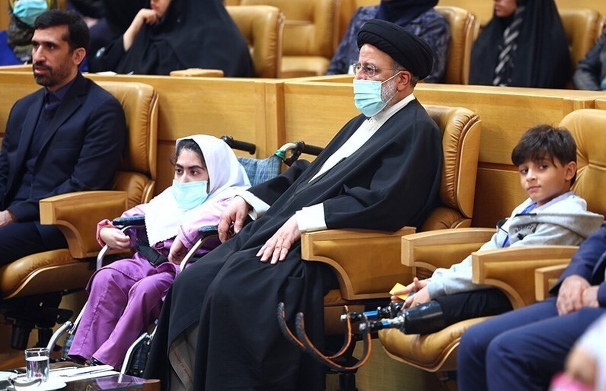 مدیر کل بهزیستی خراسان رضوی گفت: در دولت رئیس جمهور شهید سید ابراهیم رئیسی توجه ویژه‌ای به جامعه هدف بهزیستی، افراد دارای معلولیت و نیازمند شد که همچنان ادامه دارد و این از یادگاری‌هایی بود که از شهید جمهور به جا ماند.