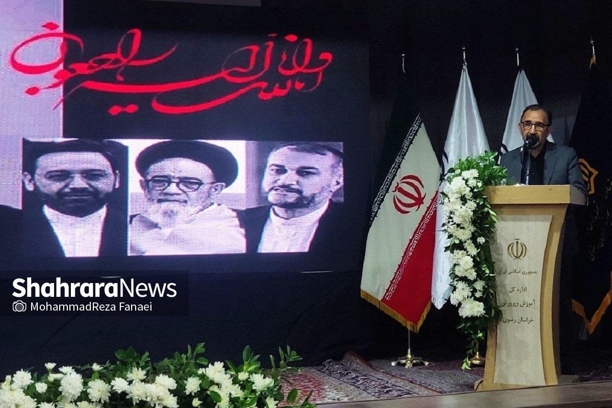 استاندار خراسان‌رضوی گفت: زمینه و امکان ساخت ۵ هزار کلاس فراهم شده که ساخت این کلاس‌ها امروز آغاز خواهد شد و ان‌شاءالله رکورد سه‌ساله شکسته می‌شود.