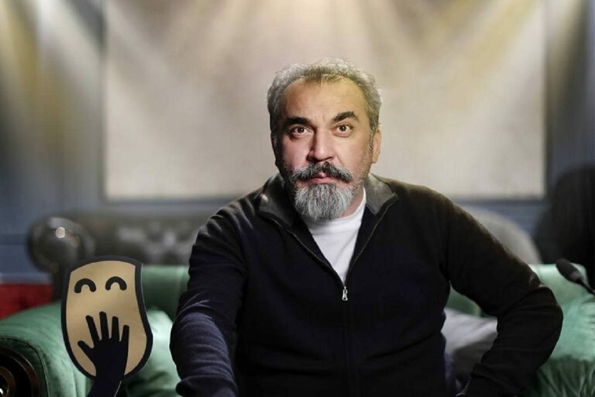 سیامک انصاری این روز‌ها در تدارک برای اجرای برنامه جدیدش با نام «جیغ» در شبکه نمایش خانگی است.