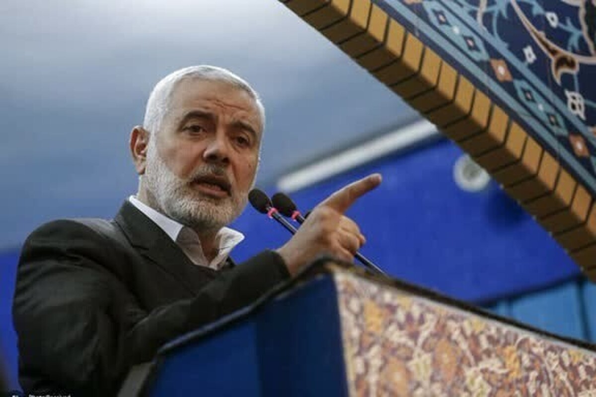 رئیس دفتر سیاسی حماس گفت: شهید سید ابراهیم رئیسی گفتند که مسئله فلسطین مسئله اول جهان اسلام و مسلمانان است و اینکه امت اسلامی باید زمینه را برای آزادی سرزمین فلسطین فراهم کند.