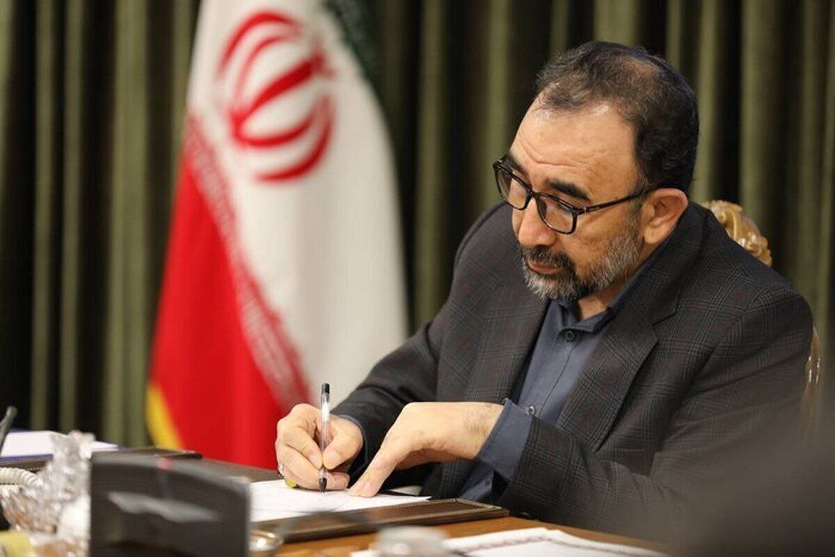 استاندار خراسان‌رضوی در پیامی به نماینده ولی‌فقیه در استان و امام‌جمعه مشهد مقدس، شهادت رئیس‌جمهور را تسلیت گفت.
