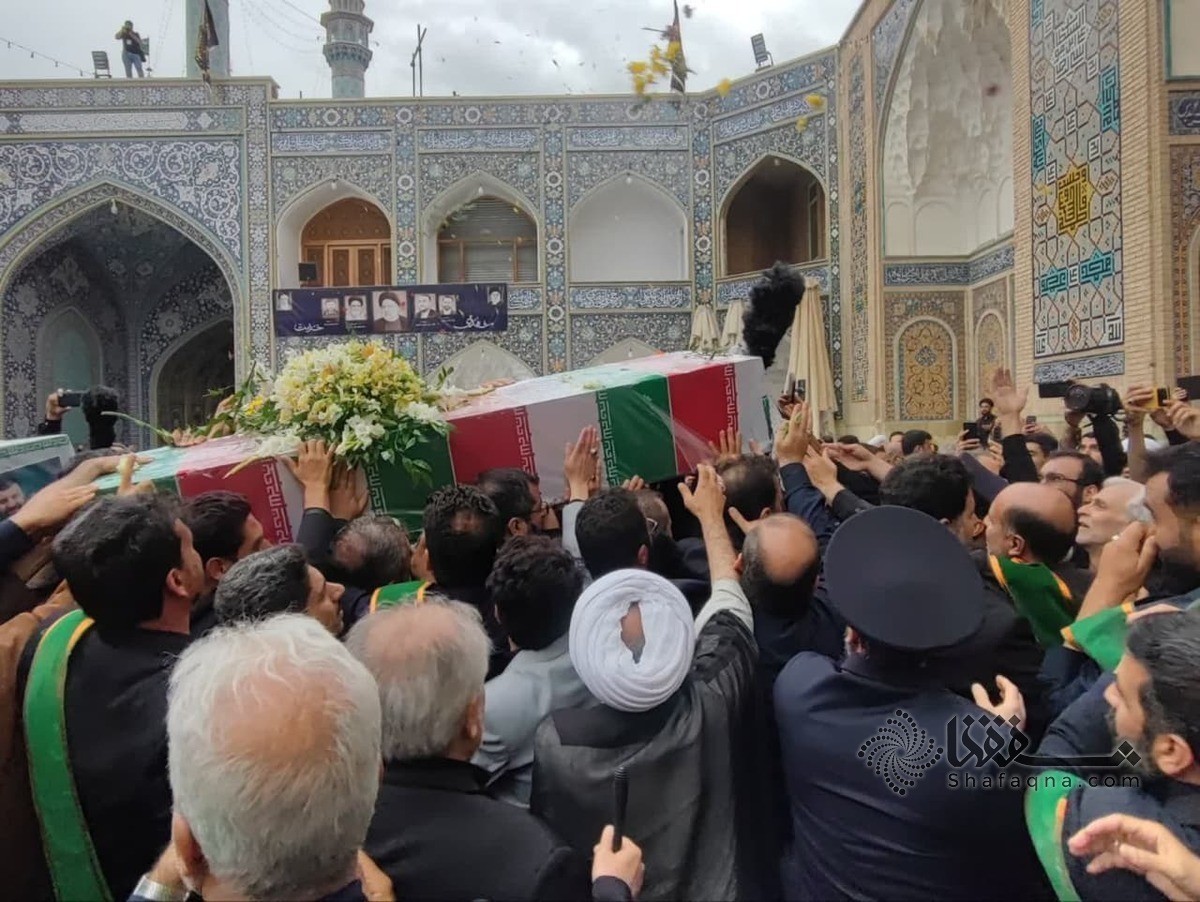 مراسم وداع با شهید مالک رحمتی، استاندار آذربایجان‌شرقی و قائم‌مقام سابق آستان قدس رضوی، عصر امروز چهارشنبه در صحن کوثر و چهارشنبه‌شب در رواق بزرگ امام‌خمینی‌(ره) برگزار می‌شود.