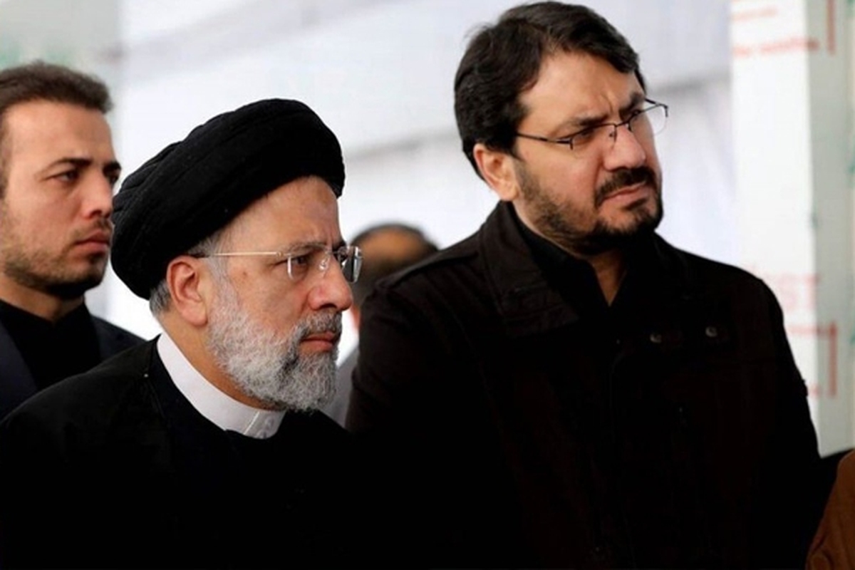 وزیر راه که در سفر استانی رئیس‌جمهورِ شهید به آذربایجان شرقی حضور داشته، درباره حادثه بالگرد حامل آیت‌الله رئیسی توضیحاتی ارائه کرد.