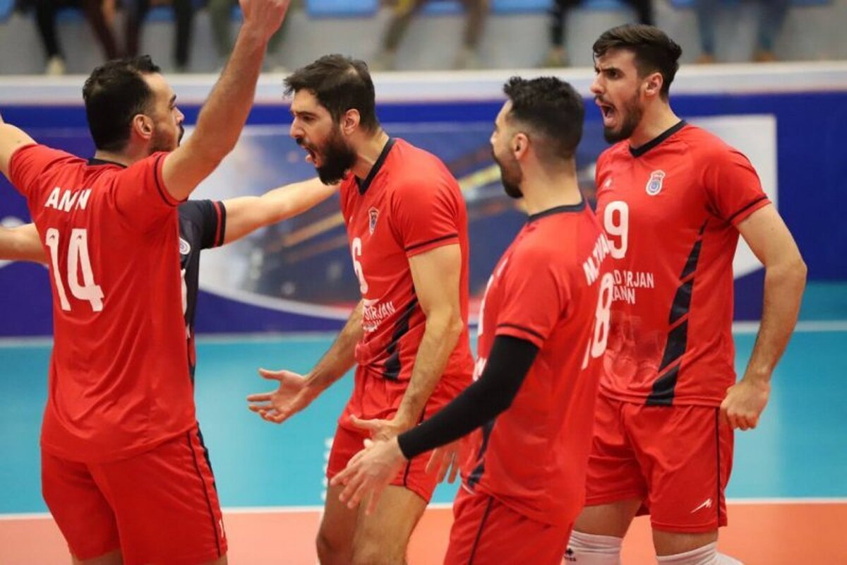 قهرمان لیگ برتر والیبال ایران با دو بازیکن خود تمدید کرد و دو بازیکن جدید گرفت.