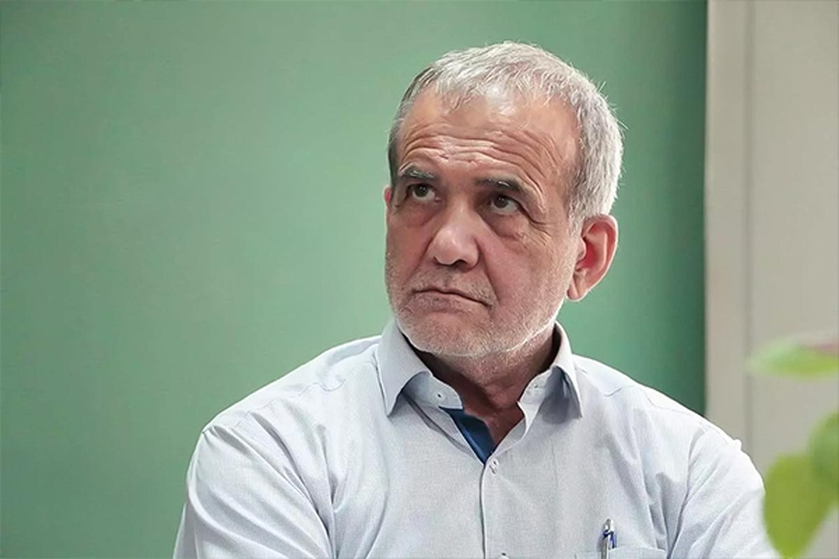 «مسعود پزشکیان» نامزد چهاردهمین دوره انتخابات ریاست جمهوری شامگاه دوشنبه ۲۱ خرداد ماه، در برنامه گفت‌وگوی ویژه خبری شبکه خبر حضور پیدا کرد.