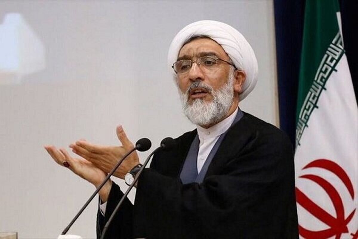 نامزد انتخابات ریاست‌جمهوری گفت: در هر حوزه‌ای معتقدم دستگاه‌های نظارتی و حراستی باید بازگردند و وظایف خودشان را انجام دهند و در حوزه تخصصی حق دخالت و امر و نهی ندارند.