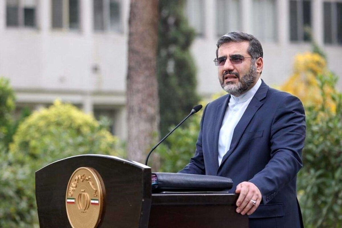 وزیر فرهنگ و ارشاد اسلامی از بهره‌برداری ۴۰ کتابخانه عمومی تا پایان دولت سیزدهم خبر داد و گفت: سرانه مطالعه هر ایرانی فارغ از کتاب‌های درسی ۳۵ دقیقه است.