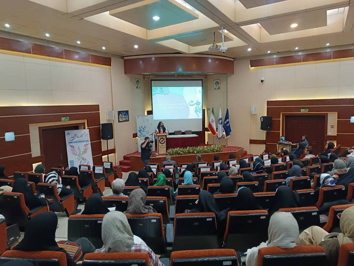 رئیس بنیاد ملی نخبگان شعبه خراسان‌رضوی گفت: ما باید از توانمندی، قدرت و هوش بانوان در فناوری، نوآوری، حوزه دانشگاه و کارآفرینی استفاده کنیم و هدف از برگزاری رویداد «ایراندخت» این است که بتوانیم نقش‌آفرینی و تأثیرگذاری بانوان را بر جامعه افزایش دهیم.