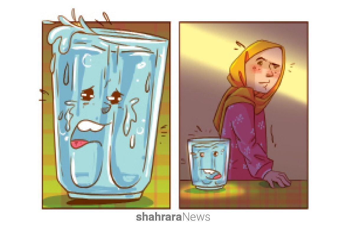 یک روز یک لیوان آب روی میزم دیدم تعجب کردم! اینجا چه می‌کرد؟ چه کسی آن را اینجا گذاشته بود؟ کمی نگاهش کردم اما من که تشنه نبودم!