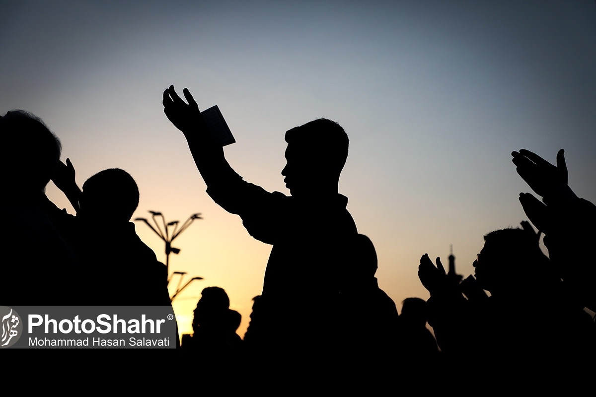 مراسم پر فیض عرفه در بهشت رضا (ع) در جوار شهدا برگزار خواهد شد.