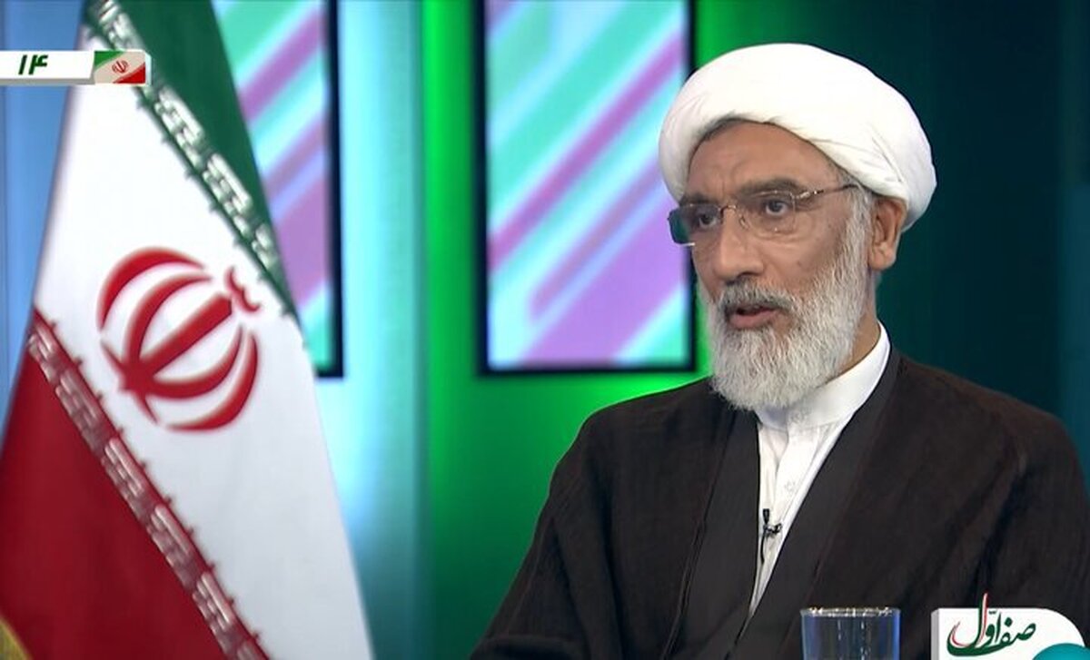 پخش برنامه «صف اول» با حضور حجت الاسلام پورمحمدی، نامزد چهاردهمین انتخابات ریاست جمهوری آغاز شد.