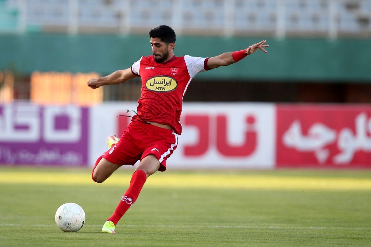 باشگاه تراکتور همچنان مصر است تا ستاره های پرسپولیس را به خدمت بگیرد.