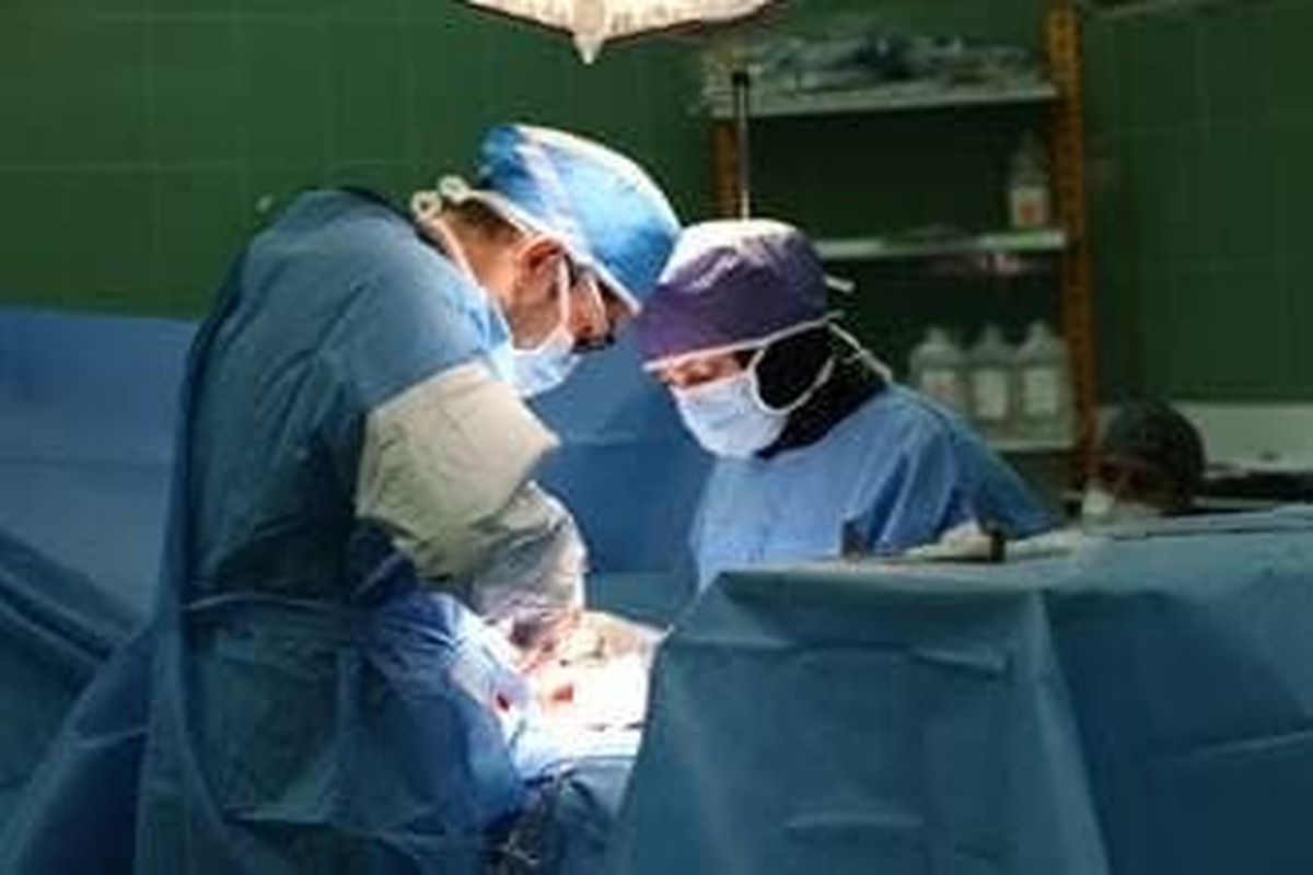 اهدای اعضای بیمار مرگ مغزی در دانشگاه علوم پزشکی مشهد، موجب نجات و ادامه زندگی شش بیمار نیازمندبه‌عضو شد.