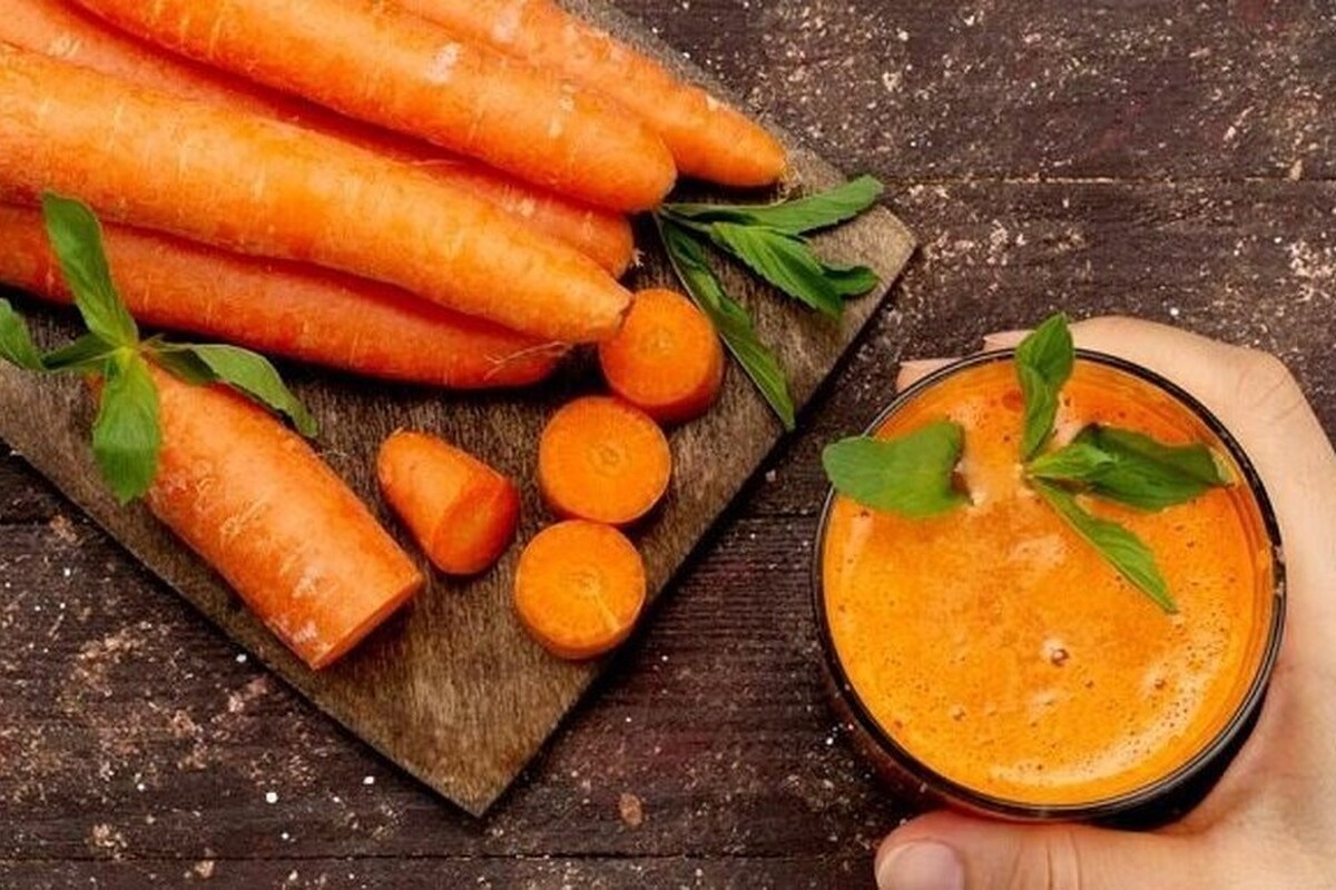 هویج علاوه بر اینکه خوشمزه و دلچسب است برای سالاد و آبمیوه و سوپ نیز همیشه به کار می‌آید و برای سلامتی کلی بدن و پوست و چشم و دستگاه گوارش و دندان‌ها کاربرد دارد.