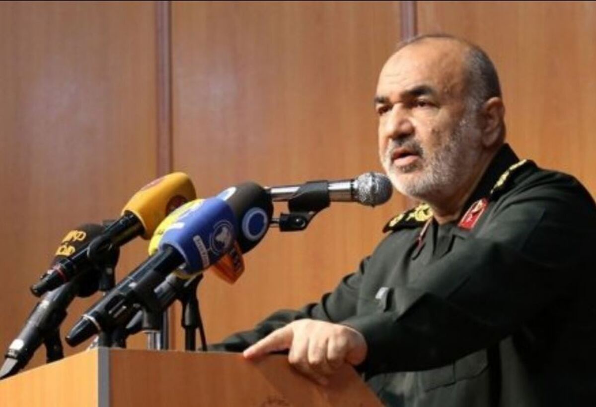 فرمانده کل سپاه گفت: توانسته‌ایم اقتدار با‌شکوه یک ملت را بر یک جهان دشمن آرایش‌یافته، تحمیل کنیم.