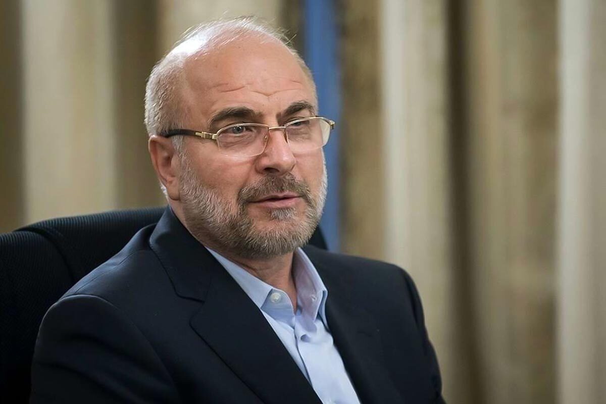 نخستین مستند محمدباقر قالیباف نامزد چهاردهمین دوره انتخابات ریاست جمهوری عصر امروز چهارشنبه ۳۰ خرداد در دهمین روز تبلیغات داوطلبان از شبکه یک سیما پخش شد.