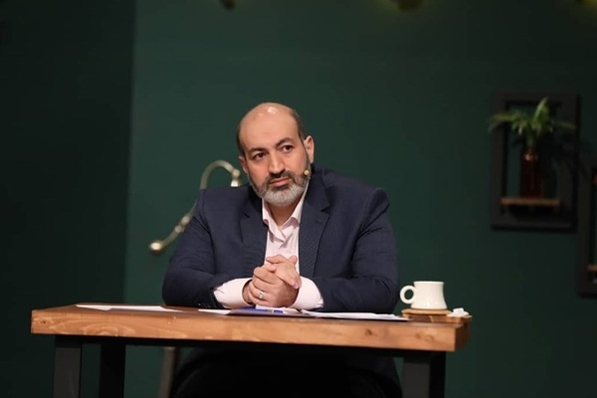 معاون سیاسی دفتر رییس‌جمهور گفت: کسی که اعلام می‌کند دستور کار ما فقط مذاکره است، آمریکا را نشناخته است. بهترین راه مقابله با تحریم، نا امید کردن آمریکا از اجرای تحریم‌ها است.