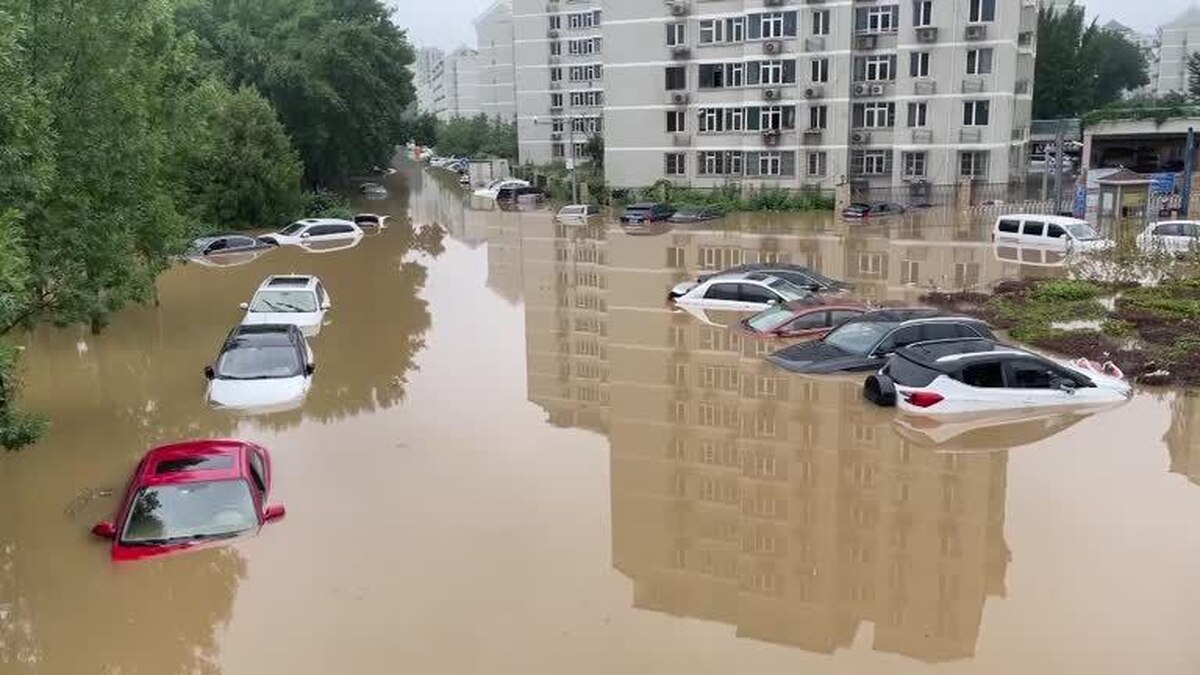 ویدئویی عجیب از سیل و آبگرفتگی شدید در گویلین چین را مشاهده می‌کنید.