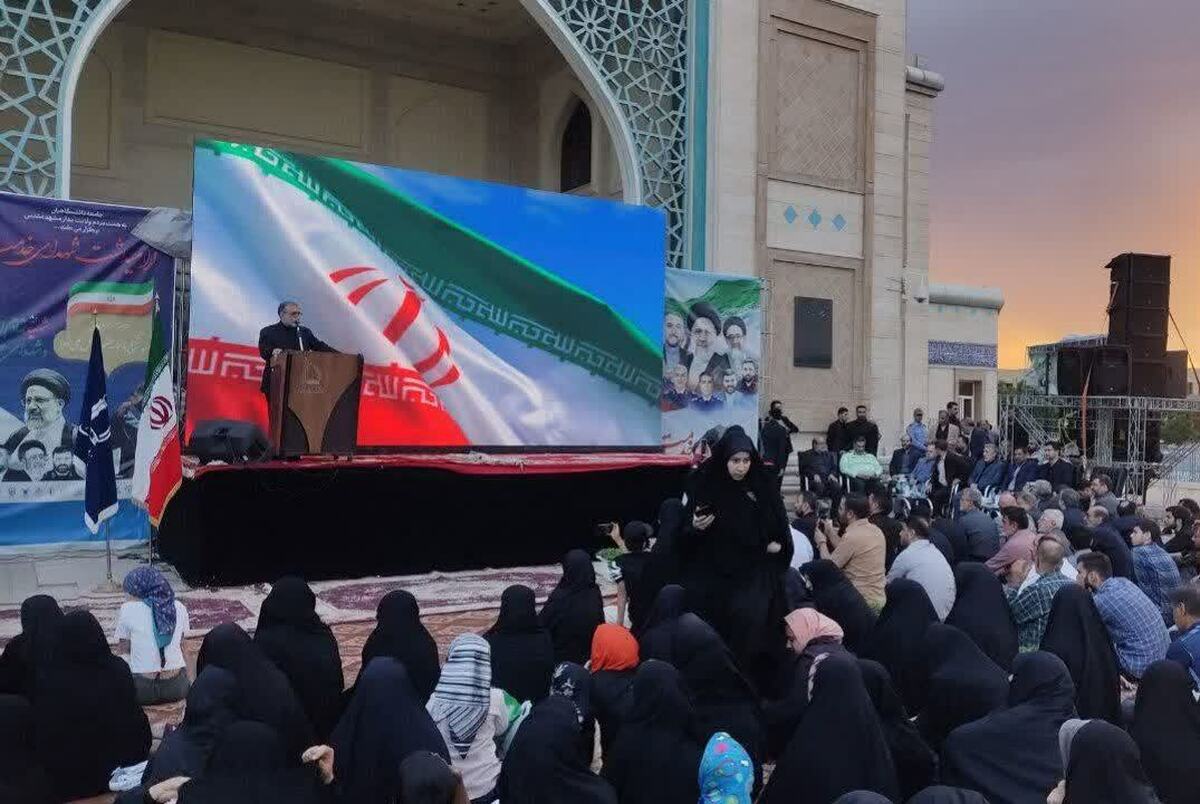 رئیس دفتر رئیس جمهور شهید آیت الله رئیسی گفت: بارزترین خصیصه شهید رئیسی، ایمان او به خدا و اهداف و آرمان‌های نظام جمهوری اسلامی و مردم و جوانان ایران بود. او مومن واقعی بود و خدای متعال را هادی و حاکم و معبود خود می‌دانست.
