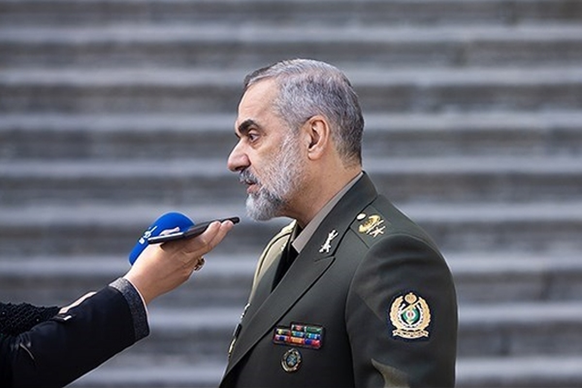 یک رسانه انگلیسی روز جمعه مدعی شده دولت‌های عضو اتحادیه اروپا با اعمال تحریم‌های جدید علیه ۹ شخصیت حقیقی و حقوقی ایران موافقت کرده‌اند.