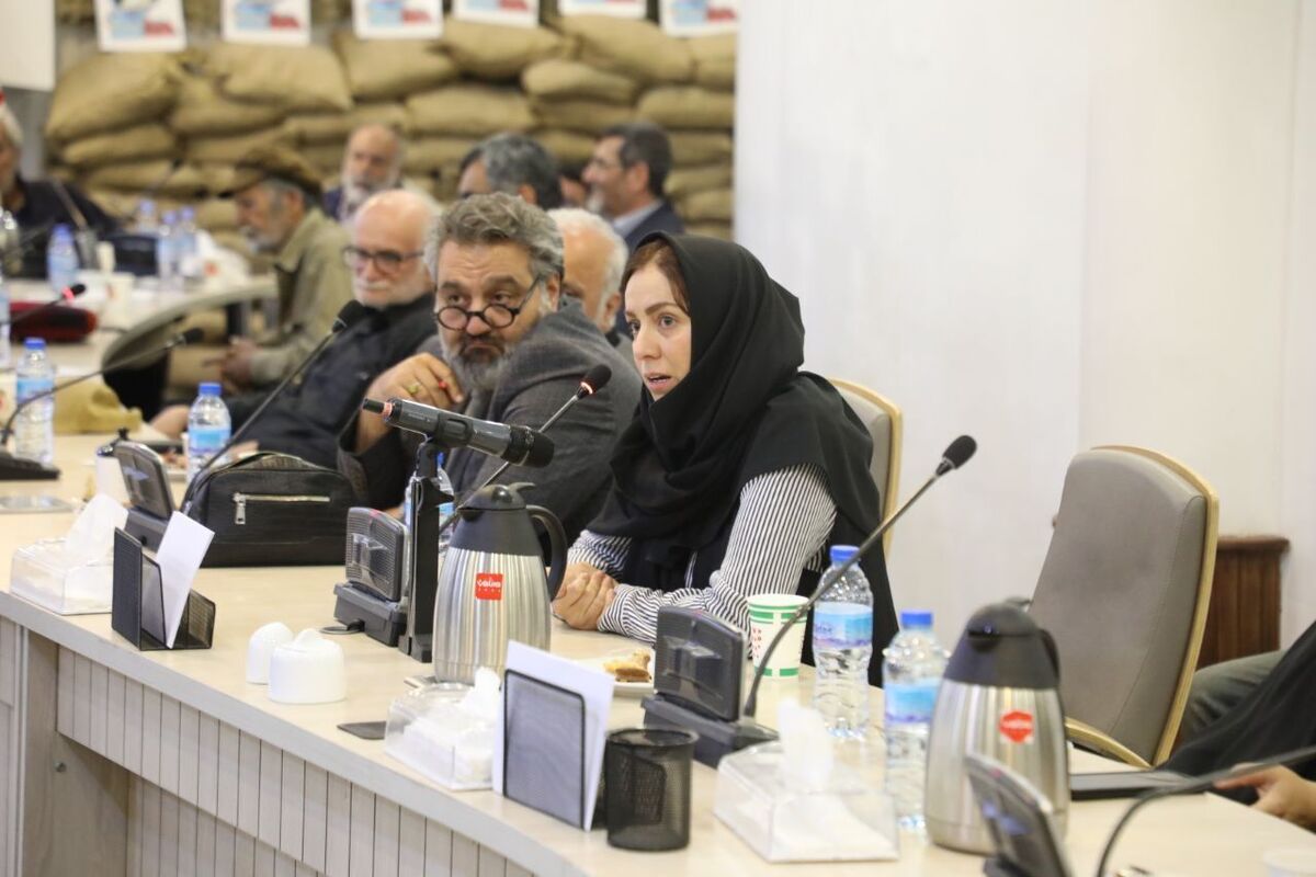نشست هم‌اندیشی سینماگران انقلاب اسلامی، دفاع مقدس و مقاومت با حضور بیش از ۴۰ نفر از سینماگران (فیلمنامه‌نویسان، کارگردانان، تهیه‌کنندگان و منتقدان)، اندیشمندان و پژوهشگران در محل باغ موزه دفاع مقدس برگزار شد.