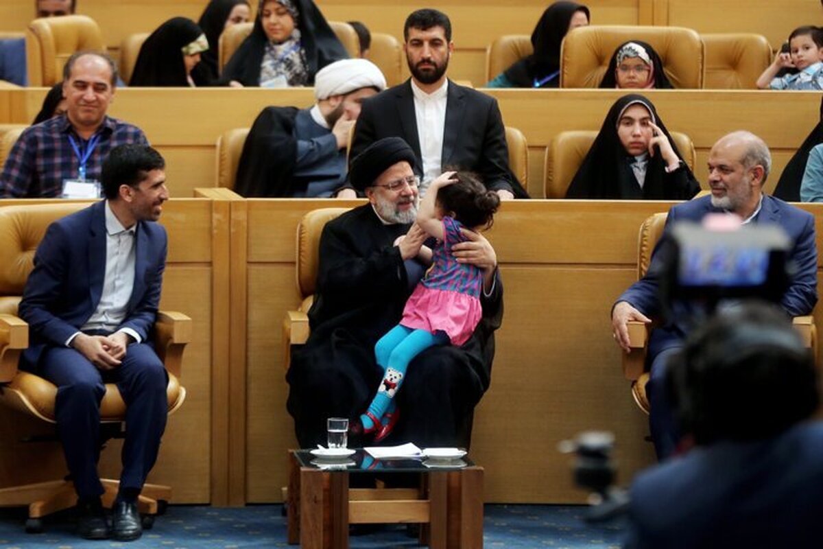 رئیس سازمان بهزیستی کشور گفت: اکنون با افتخار اعلام می‌کنیم شیرخوارگاه‌های ما خالی از فرزند است که مسیر بهره‌وری و تسهیل فرایند‌ها در دولت شهید جمهور انجام شد.