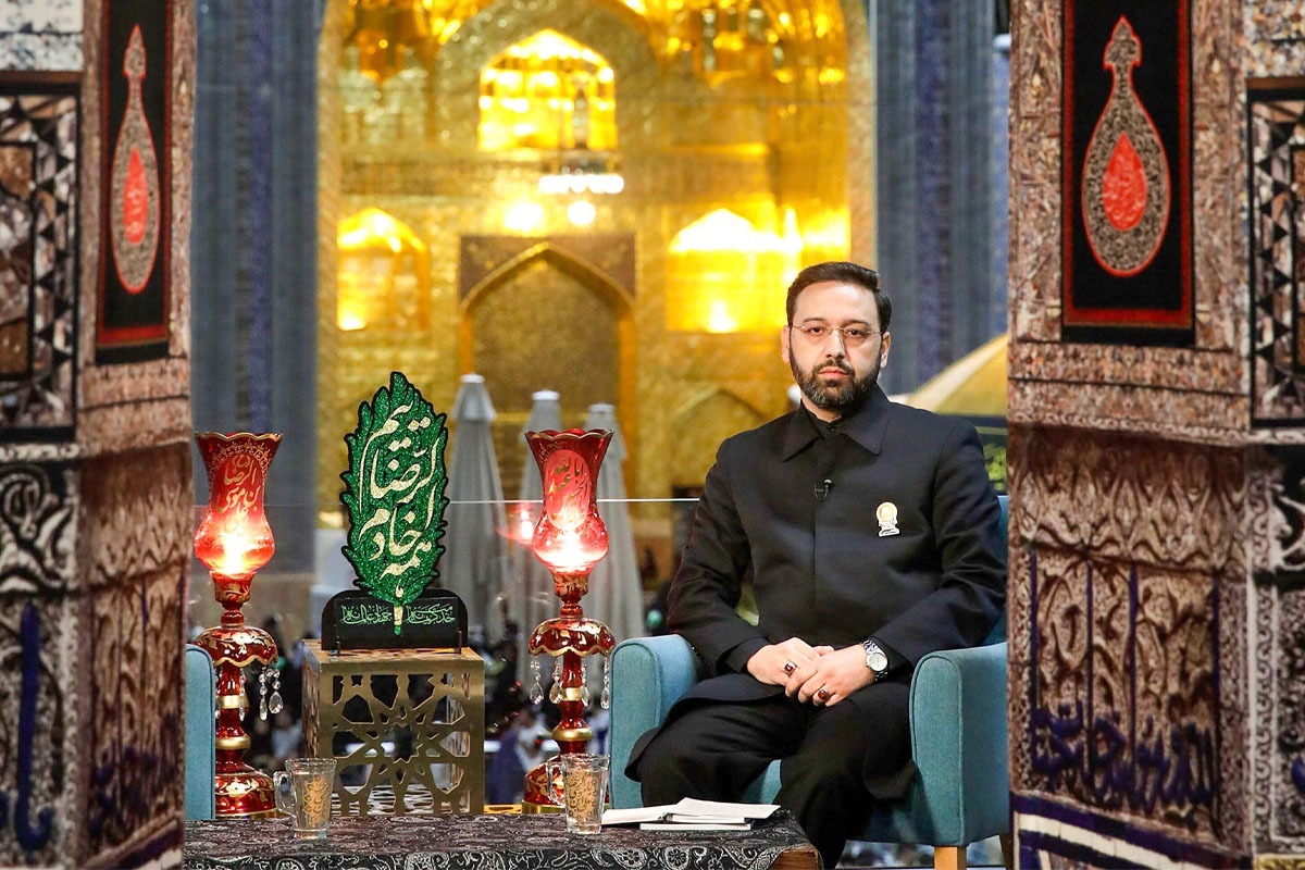 یادی از خادم الرضا(ع) مالک رحمتی، استاندار فقید آذربایجان شرقی که در سانحه سقوط بالگرد رئیس جمهور به شهادت رسید.