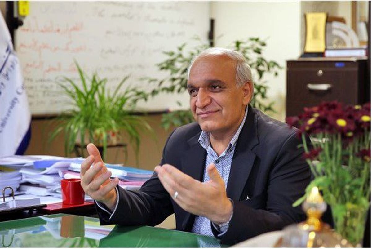 دکتر سید محمود عقیلی، روزنامه‌نگار و استاد دانشگاه، امروز در سن ۶۶ سالگی درگذشت.