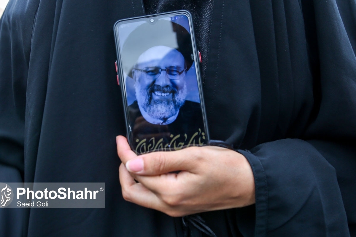 شهادت آیت‌الله سیدابراهیم رئیسی، خیل عظیمی از مردم ایران را داغدار کرد و دختران دهه‌هشتادی که حالا به سن نوجوانی و جوانی رسیده‌اند هم در این غم خود را شریک می‌دانند.