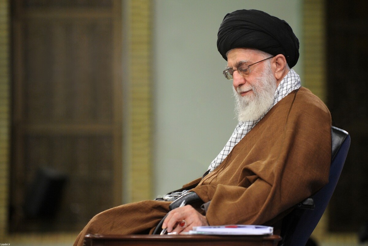 حضرت آیت‌الله خامنه‌ای، رهبر معظم انقلاب اسلامی در پیامی، درگذشت والده دبیرکل حزب‌الله لبنان را تسلیت گفتند.