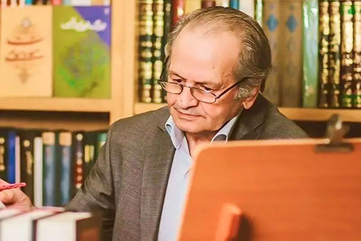 نجیب در مشهد ماندگار شد و در طول دوران تحصیل خود از استادانی، چون غلامحسین یوسفی، حمید زرین‌کوب و... بهره‌مند شد.