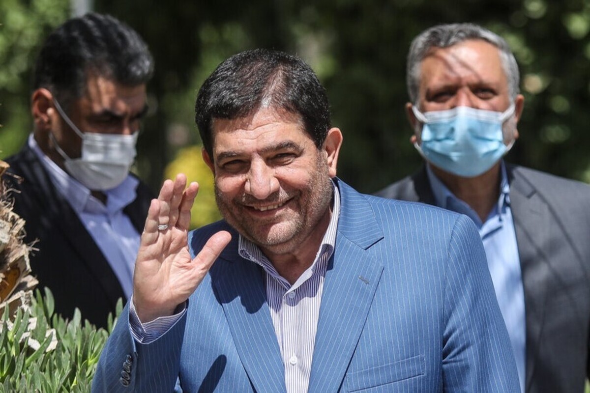 سرپرست ریاست‌جمهوری به سؤالی درباره اینکه در انتخابات ریاست‌جمهوری ثبت‌نام می‌کند یا خیر، واکنش نشان داد.