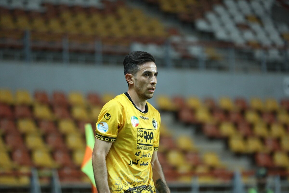 وینگر سپاهان به دنبال بازگشت به پرسپولیس است.
