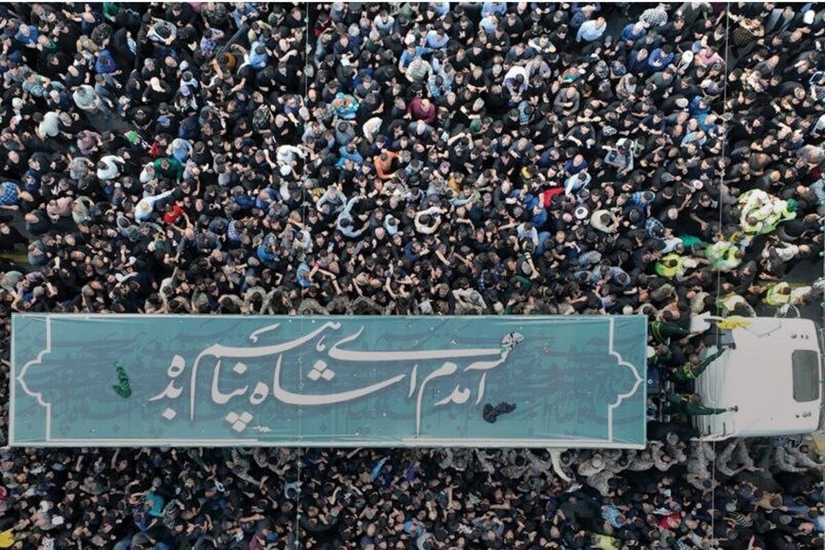 «نمایشگاه عکس شهیدجمهور»، به مناسبت چهلمین روز درگذشت شهدای خدمت در مشهد برگزار می‌شود.