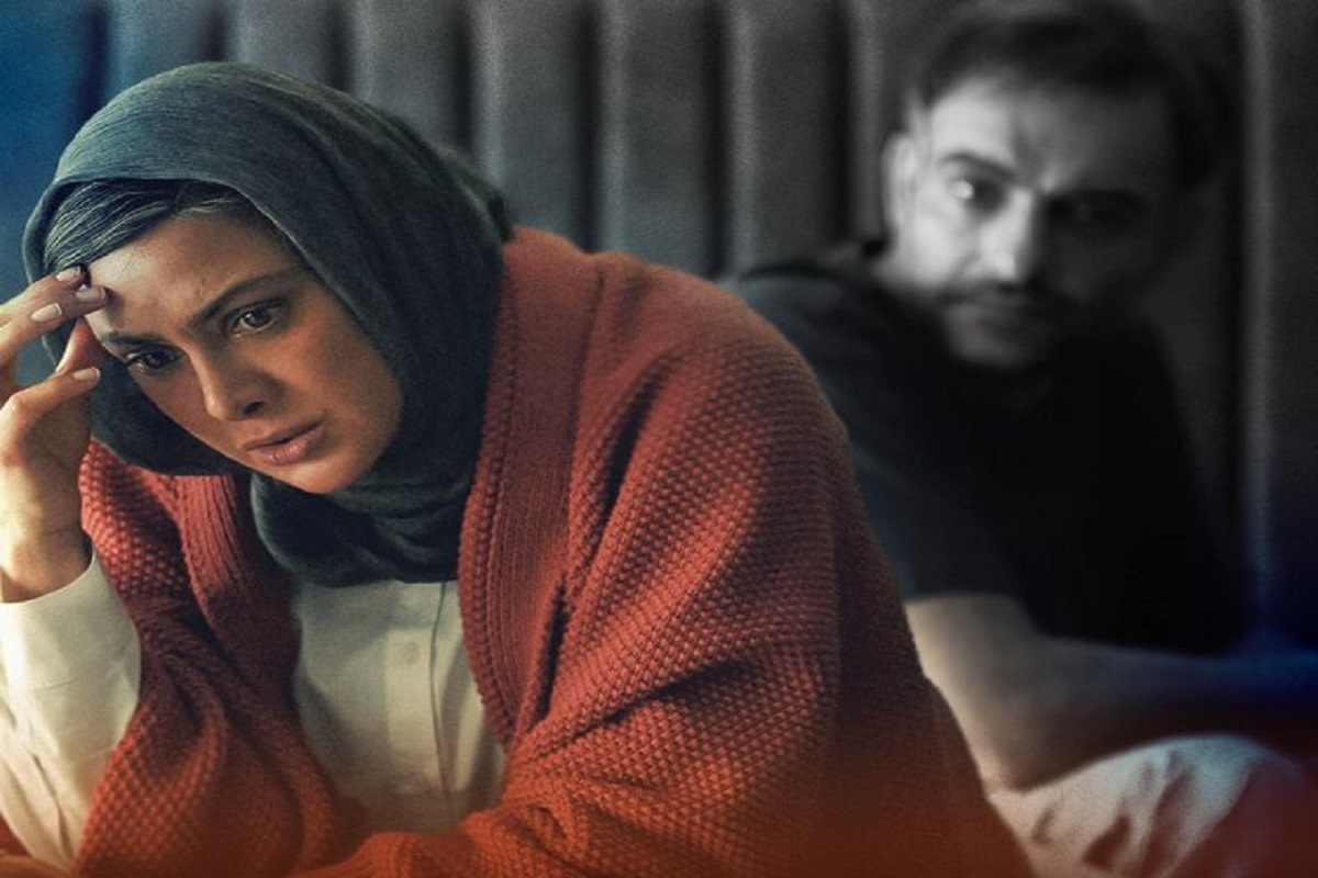 پوستر فیلم سینمایی «روایت ناتمام سیما» در فاصله سه روز مانده تا اکران رونمایی شد.