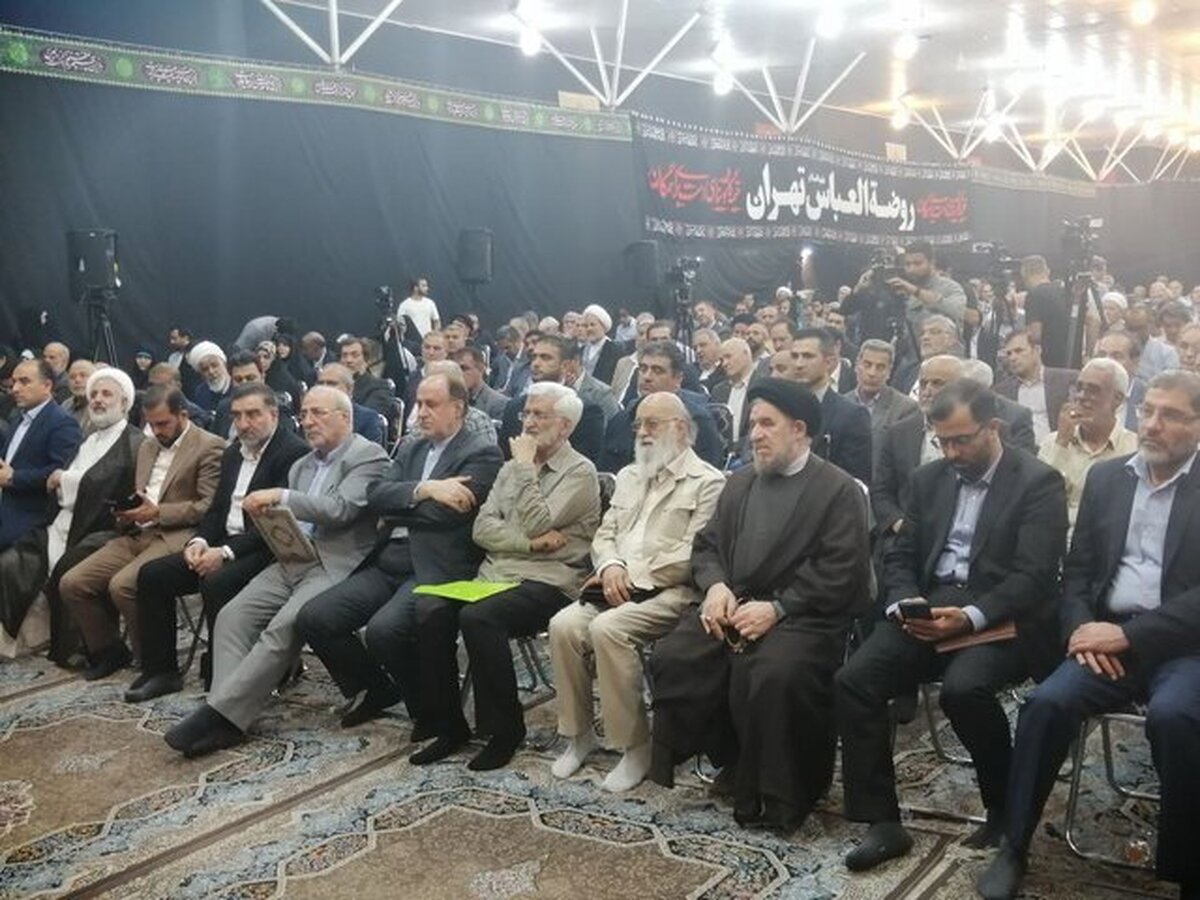 نامزد انتخابات ریاست جمهوری در جمع نمایندگان فعلی و ادوار شورای اسلامی حضور یافت.