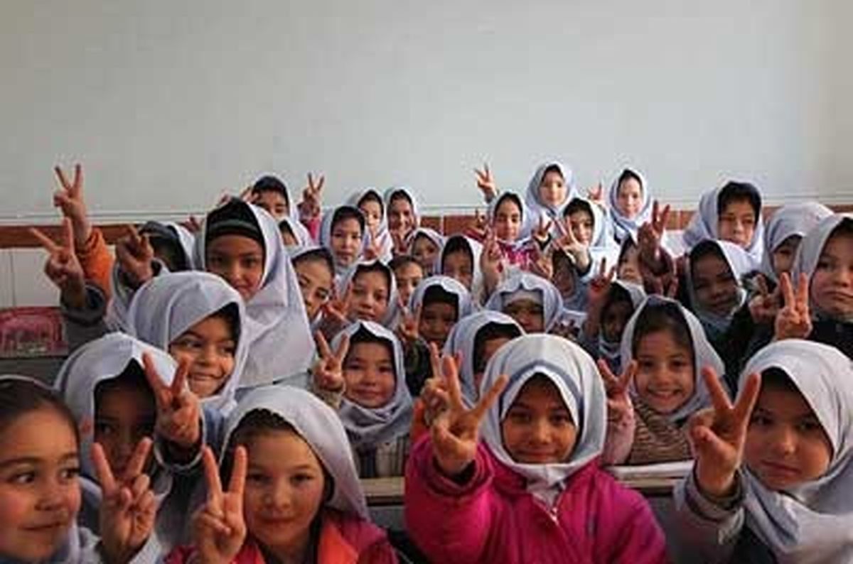 همه چیز درباره ثبت نام دانش‌آموزان افغانستانی در سال تحصیلی ۱۴۰۳- ۱۴۰۴ + جزئیات