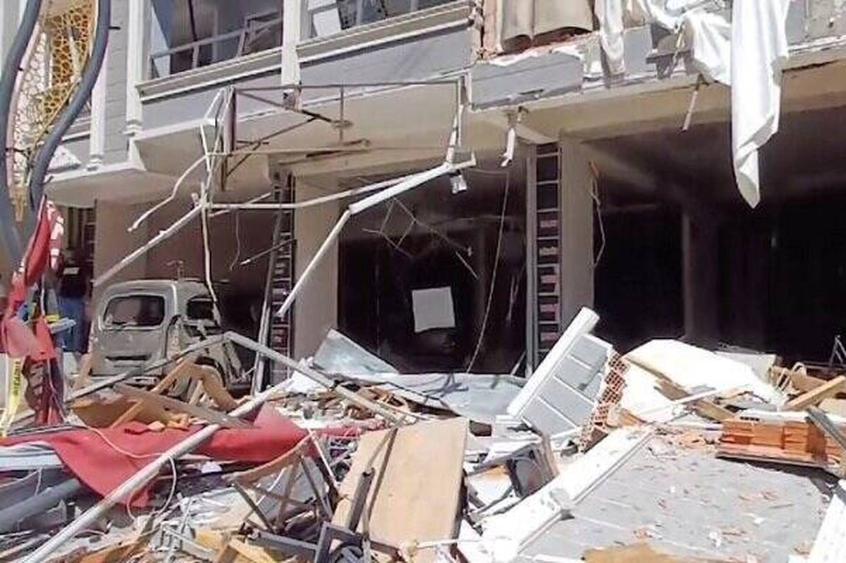 بر اثر انفجار یک سیلندر گاز صنعتی در رستورانی در ازمیر ترکیه، ۴ نفر کشته و ۳۵ نفر مجروح شدند.