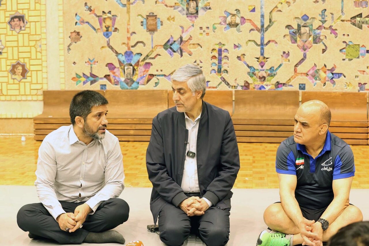 رئیس فدراسیون کشتی گفت: اگر یک مدال طلا هم در المپیک پاریس بگیریم، کلاهمان را بالا می‌اندازیم.