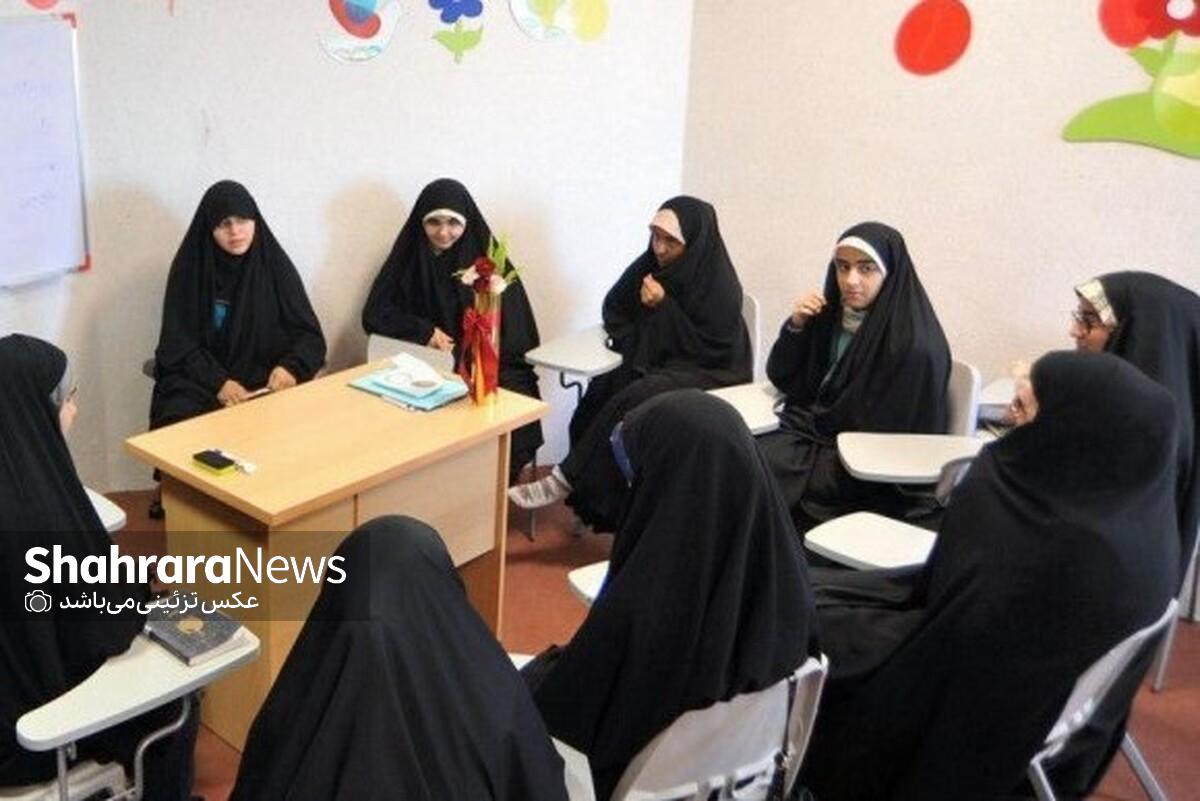مدیر اجرایی دوره تربیتی مهارتی محیانو گفت: این دوره که برای اولین بار به صورت جامع در مشهد برگزار می‌شود، با حضور نوجوانان دختر دوره متوسطه اول مشهدی کار خود را آغاز کرد.