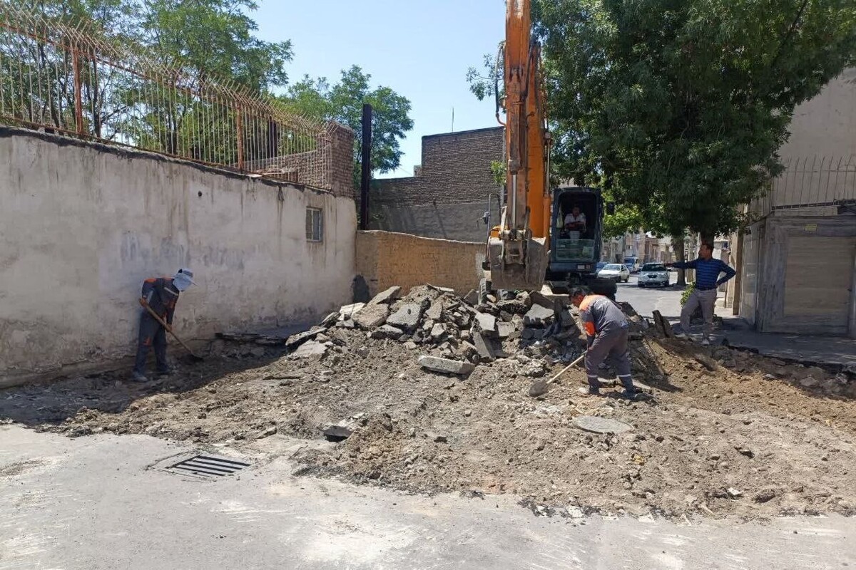 شهردار مشهد مقدس از آغاز عملیات اجرایی بهسازی و نوسازی گذر تاریخی نوغان خبر داد.