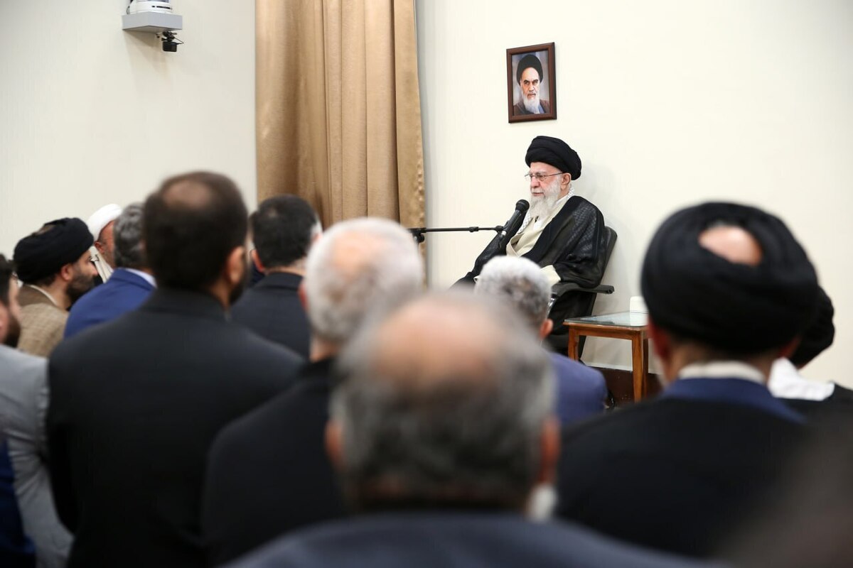 حضرت آیت‌الله خامنه‌ای بر مشارکت مردم در دور دوم انتخابات ریاست‌جمهوری ۱۴۰۳ تأکید کردند و فرمودند: مرحله دوم انتخابات ریاست‌جمهوری خیلی مهم است.