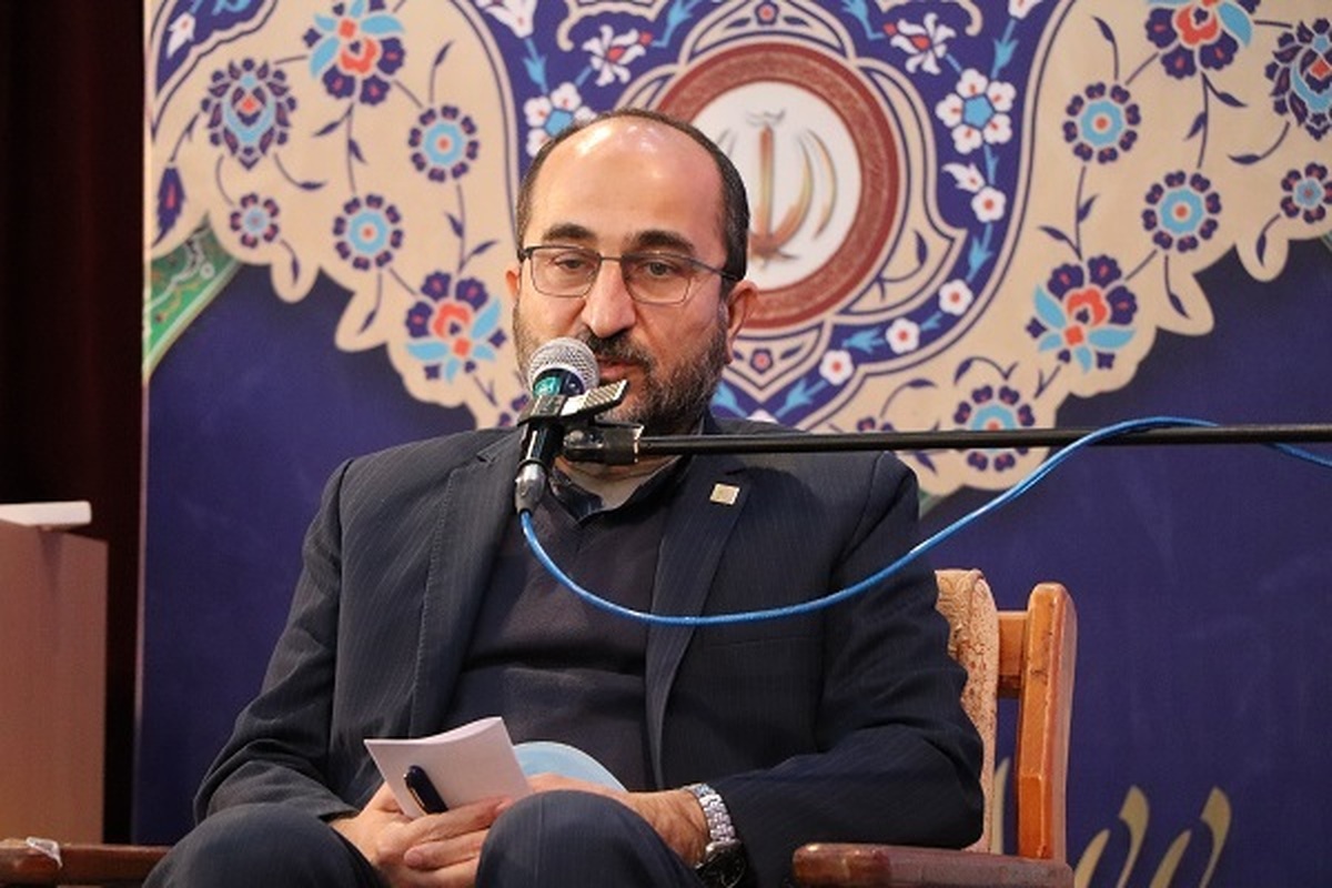 معاون علوم، تحقیقات و فناوری ستاد کل نیروهای مسلح گفت: پرچم علم در نیروهای مسلح با هدایت فرمانده کل قوا برپا شده و پیش رفته است. ما الزاماً باید به هر علمی که مفید و نافع باشد، دسترسی پیدا کنیم.
