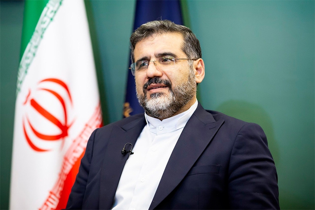 وزیر فرهنگ و ارشاد اسلامی پس از رأی‌دادن به نامزد منتخبش در انتخابات چهاردهمین دوره ریاست‌جمهوری، گفت: مردم ایران امروز پشت سر هر نامزدی قرار بگیرند، او رئیس‌جمهور همه مردم ایران بوده و وظیفه ما کمک به این منتخب است.