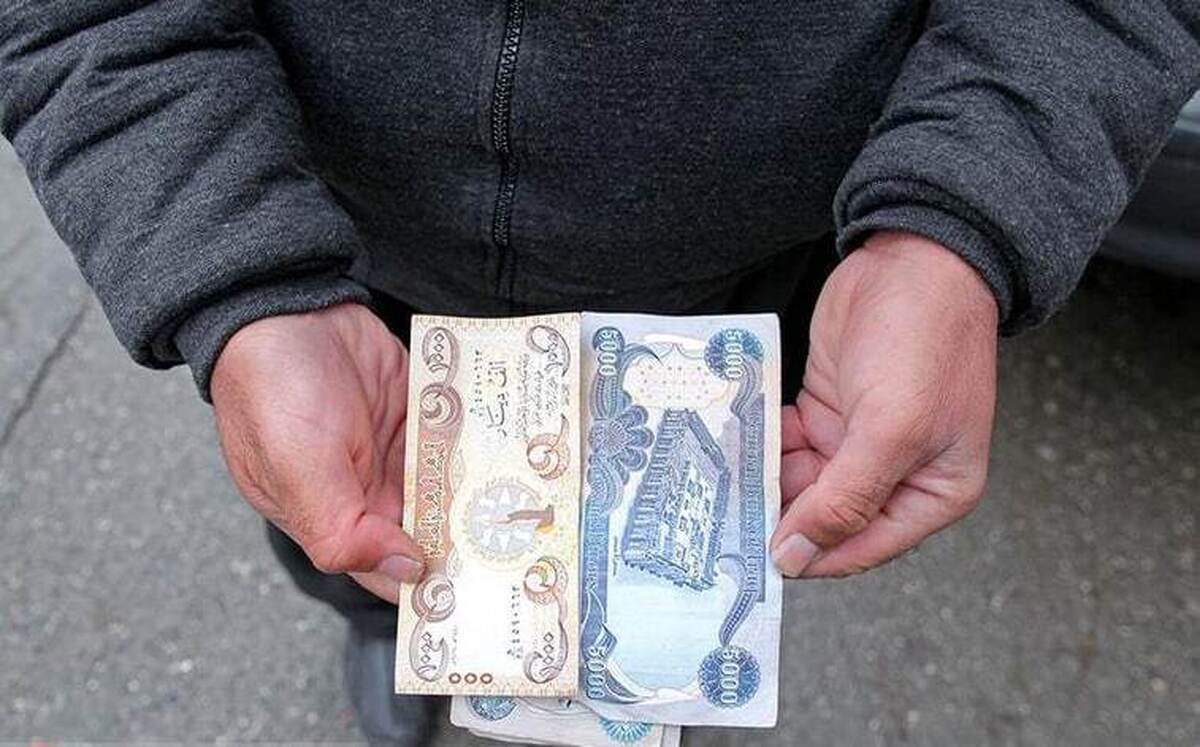 رئیس کل بانک مرکزی از تأمین و تخصیص ارز مخصوص اربعین (دینار) به زائران کربلا خبر داد.