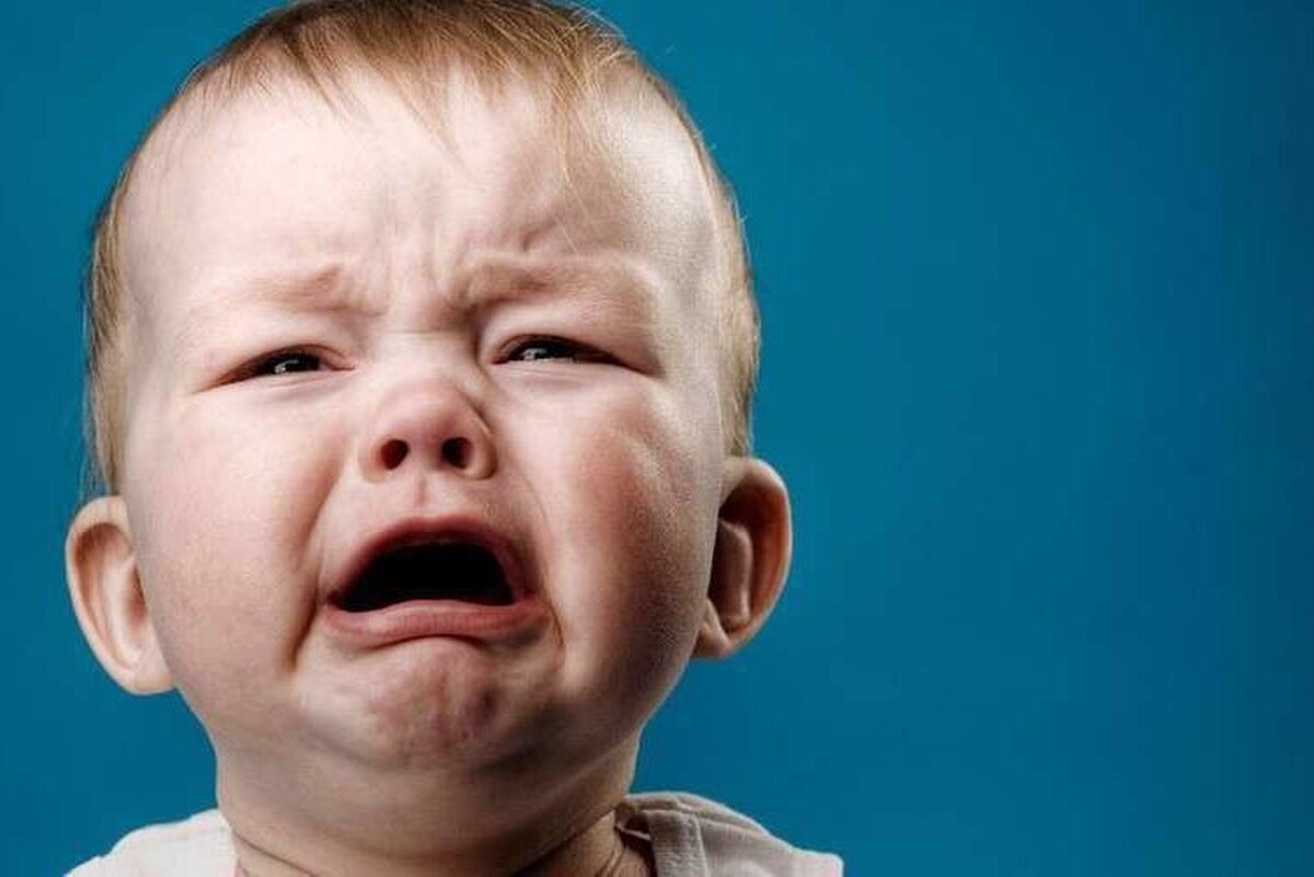 ۱۰ فایده گریه کردن | تا چه حد مجازیم که گریه کنیم؟
