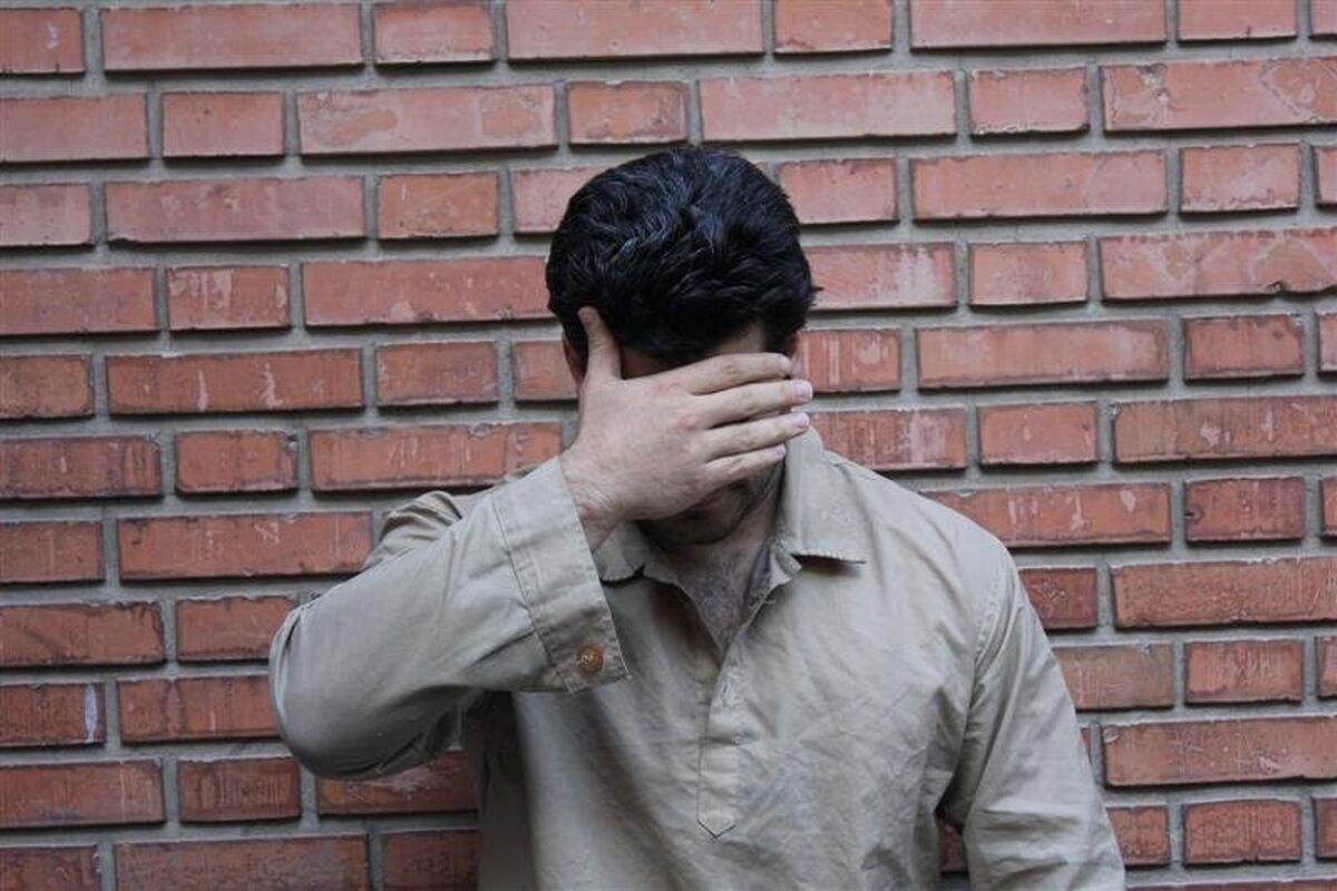 دو دوست صمیمی که هردو ورزشکار و مربی بدنسازی بودند، به خاطر یک ساعت برند با یکدیگر درگیر شدند و دعوای آنها با جنایت پایان یافت؛ حالا با گذشت ۱۳ سال از حادثه، اولیای دم، ‌قاتل پسرشان را بخشیدند و خانواده قاتل نیز عملیات احداث یک باشگاه ورزشی در یکی از مناطق محروم سیستان و بلوچستان را شروع کردند.
