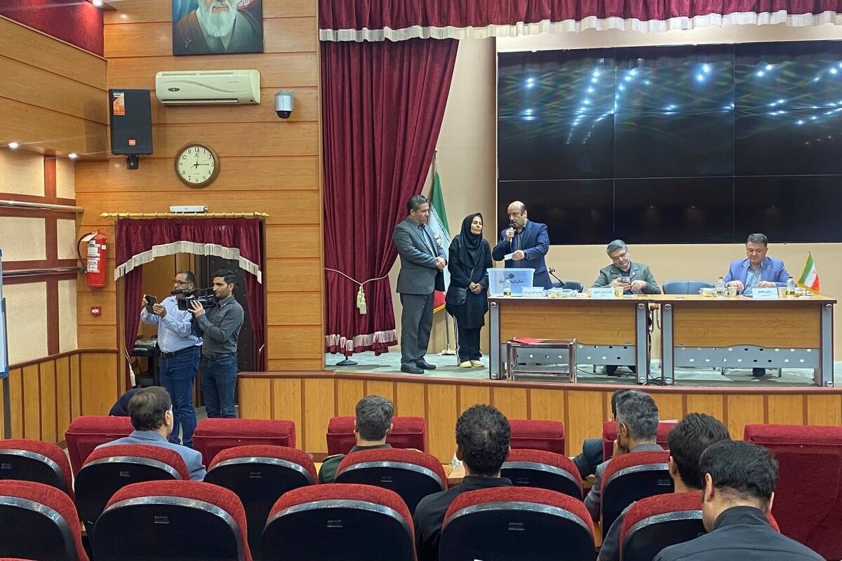 جواد باقری با انتخاب اعضای مجمع هیئت تنیس، بعنوان سکاندار این رشته در استان خراسان رضوی انتخاب شد.