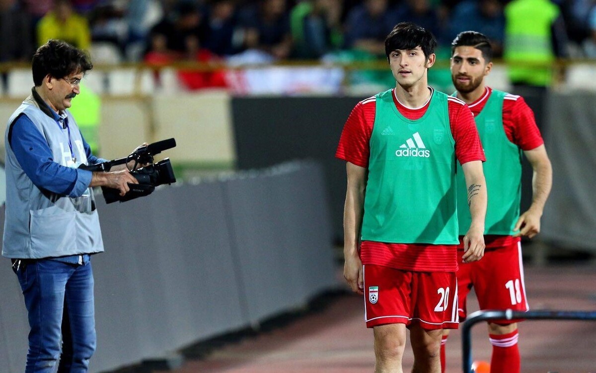 ۵ لژیونر فوتبال ایران سرباز می‌شوند و سازمان نظام وظیفه باید وضعیت این بازیکنان را تعیین تکلیف کند.