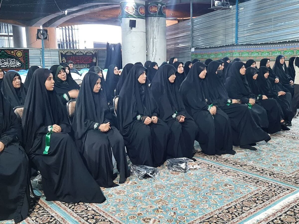 سرپرست امور بانوان و خانواده ستاد امر به معروف ونهی از منکر استان خراسان رضوی گفت: همایش بانوان زینبی، خانواده متعالی، رشد فردی به مناسبت دهه احیای امر به معروف ونهی ازمنکر وهفته ی عفاف وحجاب در مشهد برگزار شد. 